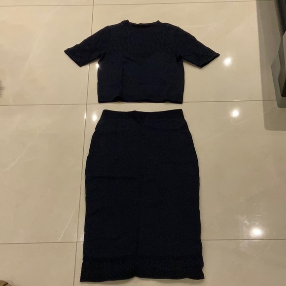 SANDRO TWO PIECE TOP AND SKIRT - Picture 5 of 5